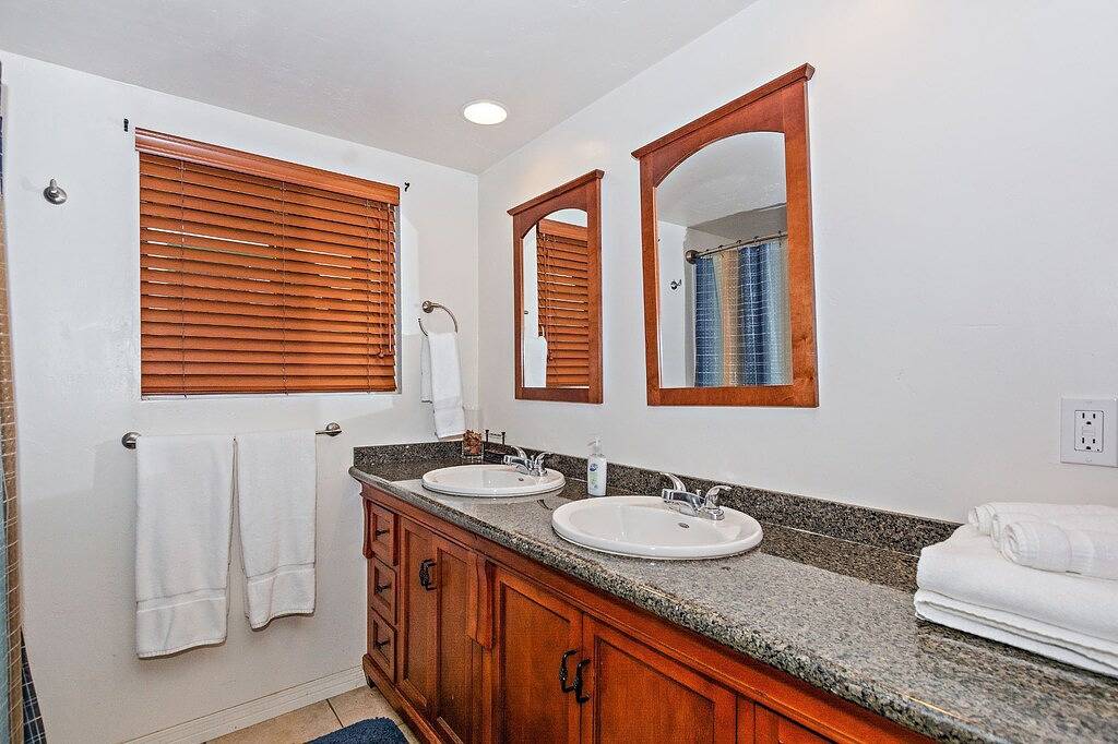 Log Cabin for 12 Guests in Snow Summit, Big Bear Lake