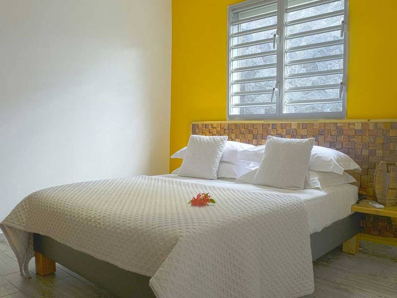 Apartamento entero, Amplio apartamento con jardín y piscina en Lamentin, 97 m² in Lamentin, Guadalupe