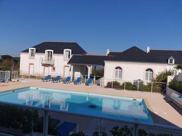 Gîte pour 7 personnes, avec jardin et piscine, animaux acceptés à Locmaria