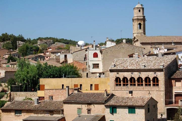 Casa rural para 4 personas, con piscina además de piscina para niños y jardín en Conca de Barberà