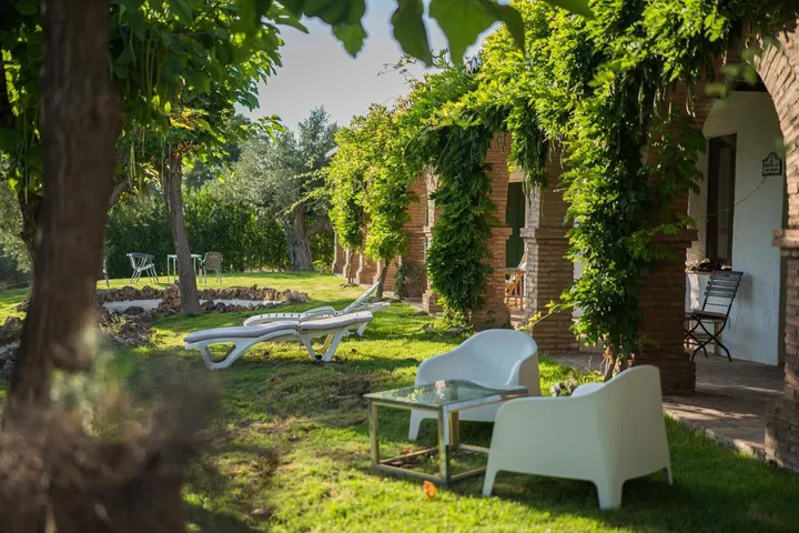 Hôtel pour 2 personnes, avec jardin ainsi que jacuzzi et piscine, animaux acceptés - 1