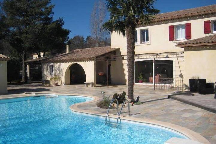 Villa pour 8 personnes, avec jardin et terrasse - 1