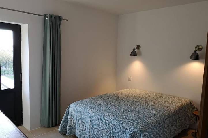 Location de vacances pour 6 personnes, avec terrasse ainsi que sauna et jardin à Sainte-Honorine-des-Pertes - 2