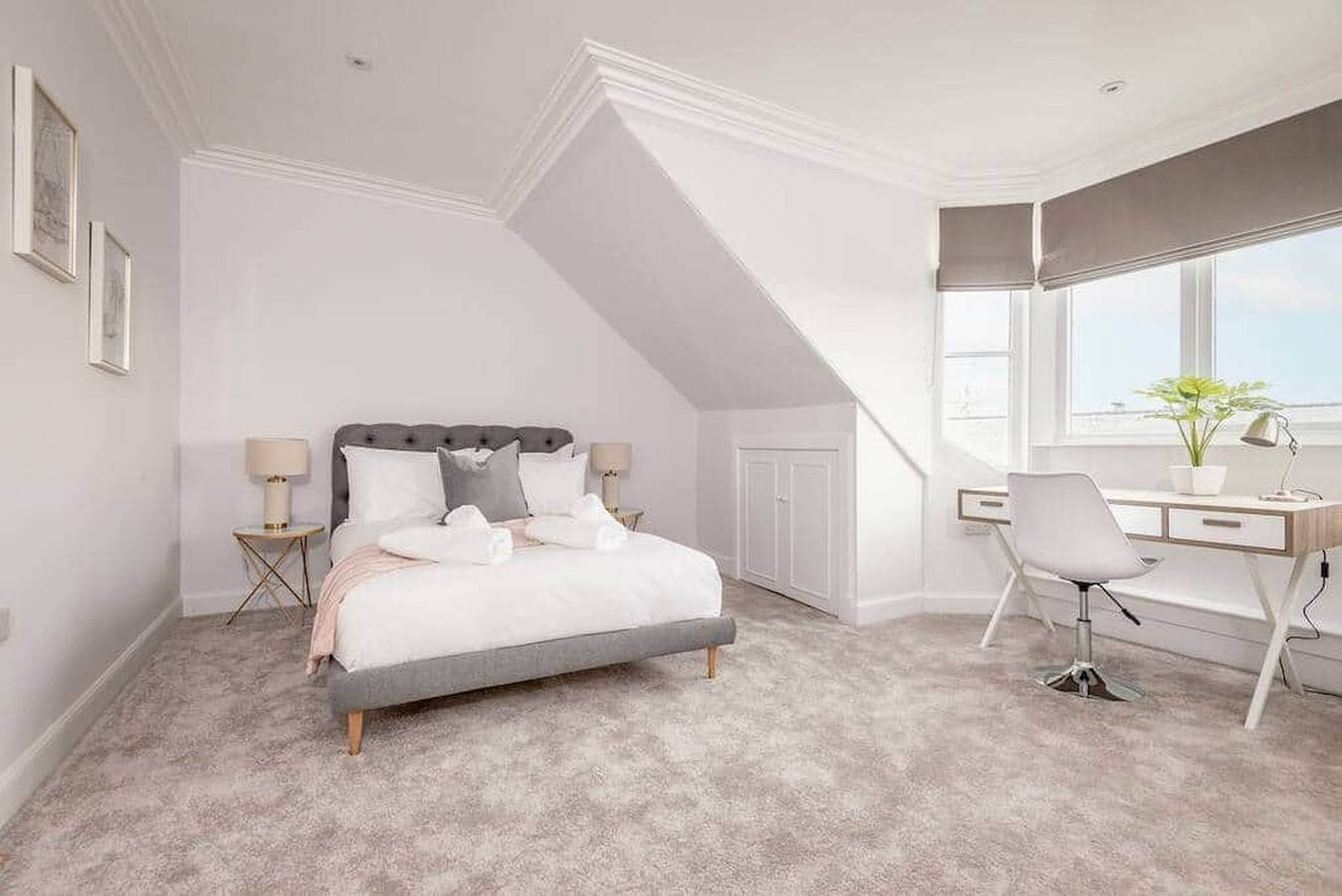 Entire apartment, Skye Sands | Alexandra Penthouse (No 8) in St Andrews, Fife region