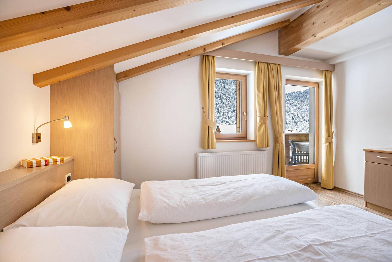 Ganze Wohnung, Runcac - Ferienwohnung Pla mit Bergblick, Wlan & Balkon in San Vigilio di Marebbe, Enneberg