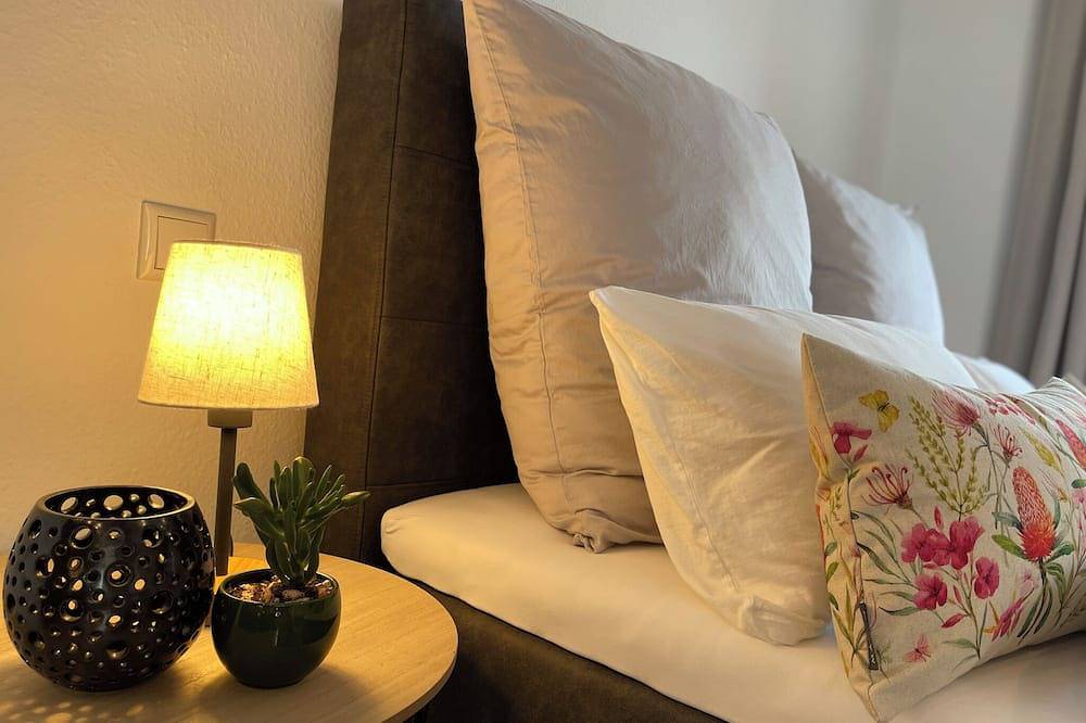 Ganze Wohnung, Moderne Ferienwohnung (28qm) mit toller Lage in Miltenberg, Fränkisches Weinland