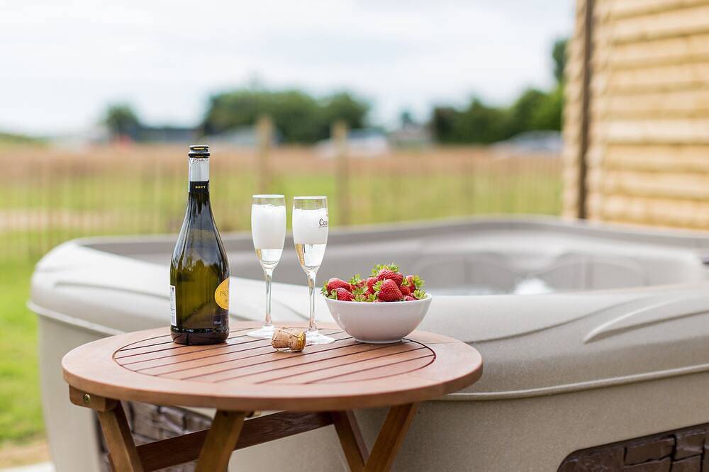 Camping für 2 Personen in Wootton Bridge, Isle of Wight