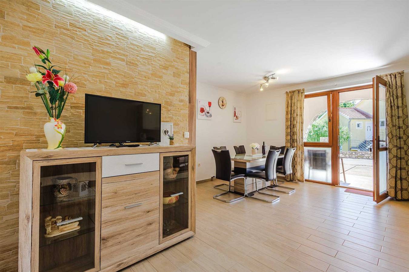 Ganze Wohnung, Apartment Skrabonja 3 in Cizici, Krk