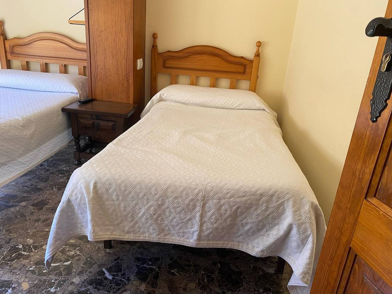 Kamer 'Twin Con Balcón' met balkon en Wifi in Villarluengo, Teruel en omgeving