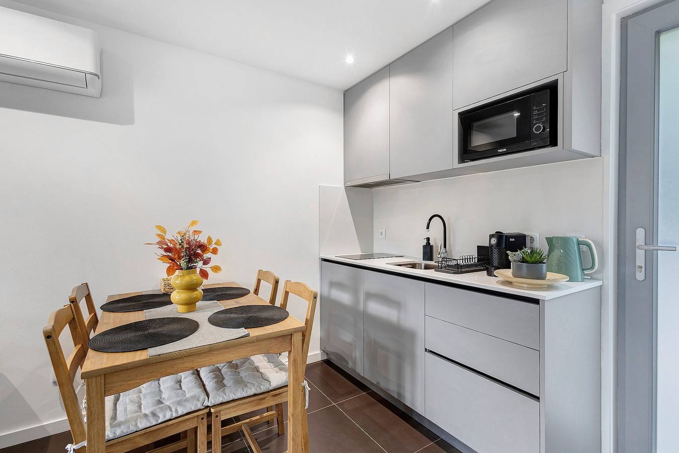 Casa da Maria: Mountain Retreat with Lake View, Wi-Fi and Air Conditioning in Vilar da Veiga, Gerês