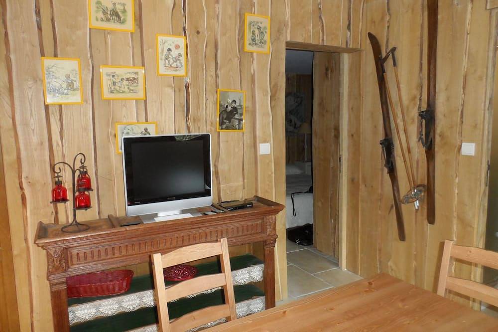 Apartamento entero, Apartamento Coquet En Un Chalet De Registro Cerca De Los Angulos De Los Pirineos in Puyvalador, Parque Natural Regional de los Pirineos Catalanes