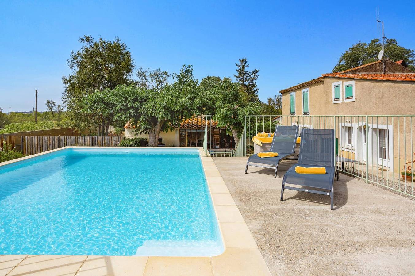 Villa pour 2 personnes avec jardin in Thézan-lès-Béziers, Côte méditerranéenne (France)