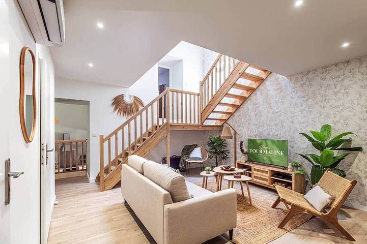 Ganze Wohnung, Wohnung – Terrasse – 6 Personen –Historisches Dorf in Saint-Paul-Trois-Châteaux, Nyons und Umgebung