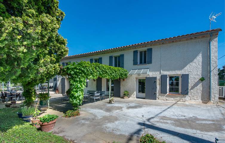 Ferienhaus für 6 Personen, mit Garten und Terrasse in Arles - 2