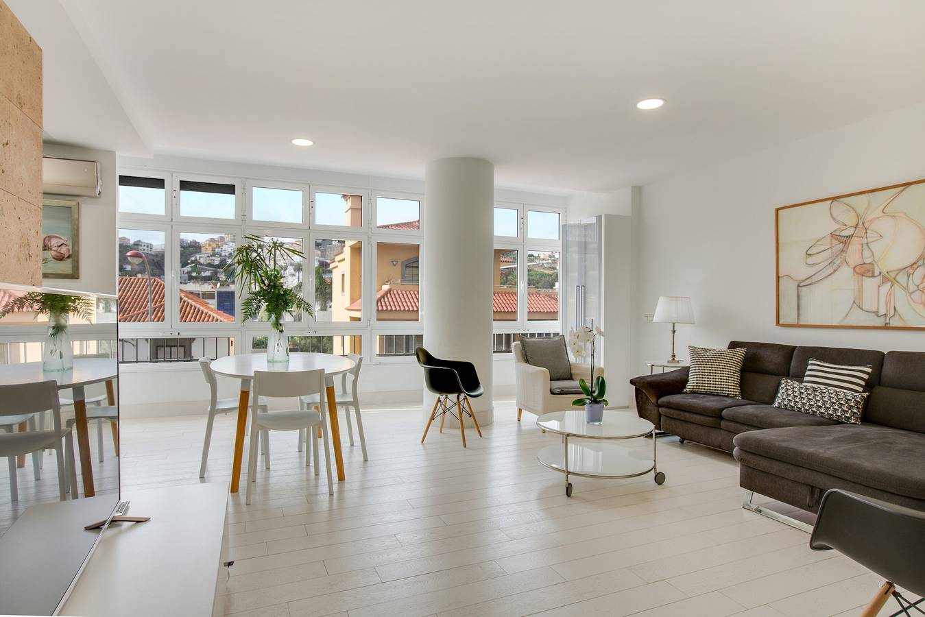 Hel lägenhet, Central, Luxury Holiday Apartment with Wi-Fi, Air Conditioning & Panoramic View in Las Palmas de Gran Canaria Centre, Las Palmas