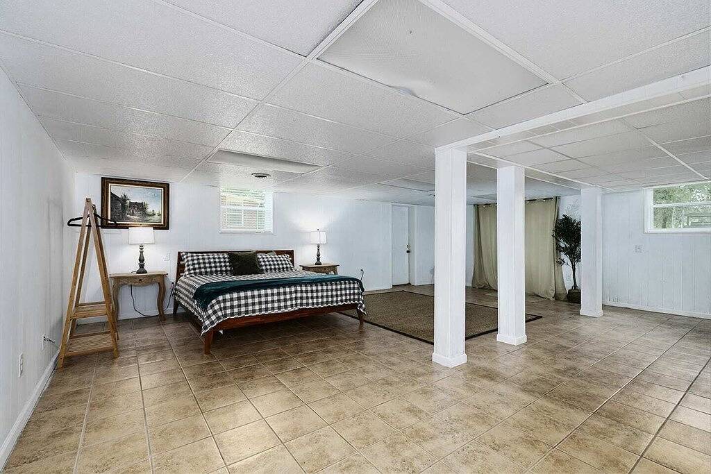 Newly Renovated Cozy 4 Bedroom with King Bed l 10 min from Brave Stadium in Cobb County