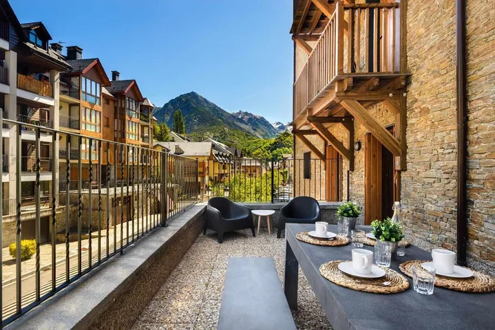 Ferienwohnung für 5 Personen, mit Ausblick und Terrasse, kinderfreundlich - 1