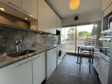 Apartment for 4 People in Antibes, Cannes region, Photo 4