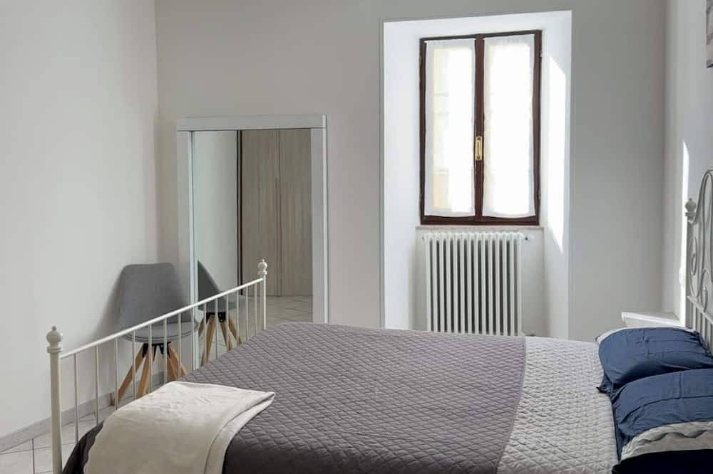 Ganze Wohnung, Apartment in Lake Orta, nearby the lake . in Pettenasco, Comune di Pettenasco