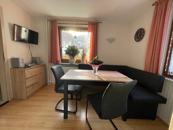Appartement de vacances entier, Haus Tilly - Ferienwohnung mit vier Räumen in Oberschönau, Rennsteig