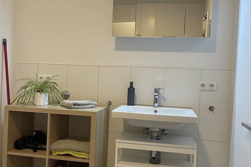 Ganze Wohnung, Moderne Ferienwohnung  ganz nah an der Zeche Zollverein ideal für Urlaub & Messe in Stadtbezirk VI, Essen