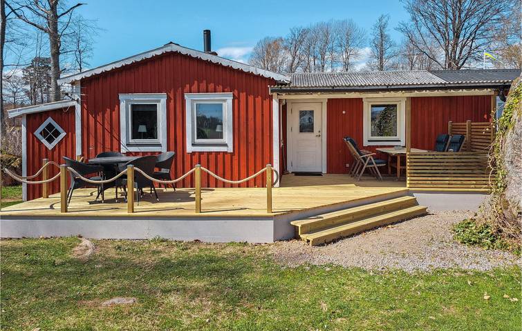 Ferienhaus für 4 Personen, mit Terrasse und Seeblick am Asnen