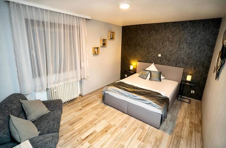 Hotel für 2 Personen, mit Terrasse und Garten in Offenbach