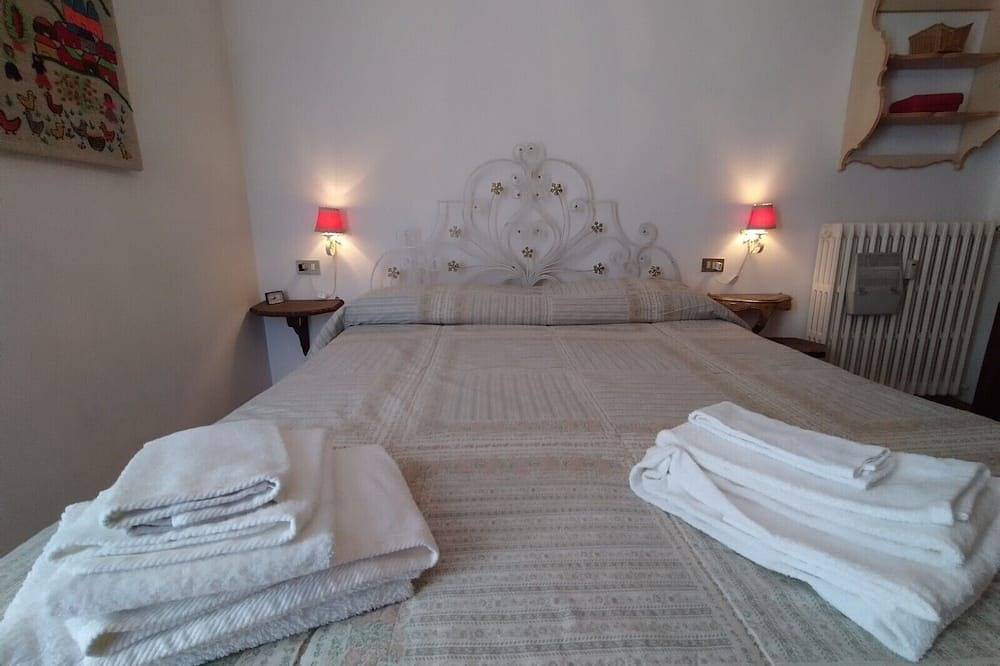 Apartamento entero, Meadows Apartment-Apartamento en un gran parque in Ponte di Legno (Town), Ponte di Legno