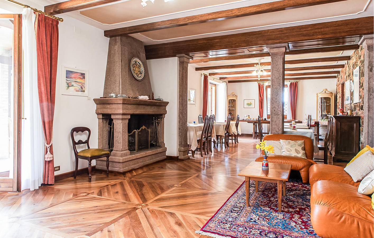 Casa vacanza per 16 persone con giardino in Comunanza, Parco nazionale dei Monti Sibillini