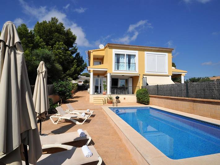 Preciosa villa con vistas al mar, piscina privada, aire acondicionado y wifi id in Cala Pi, Llucmajor