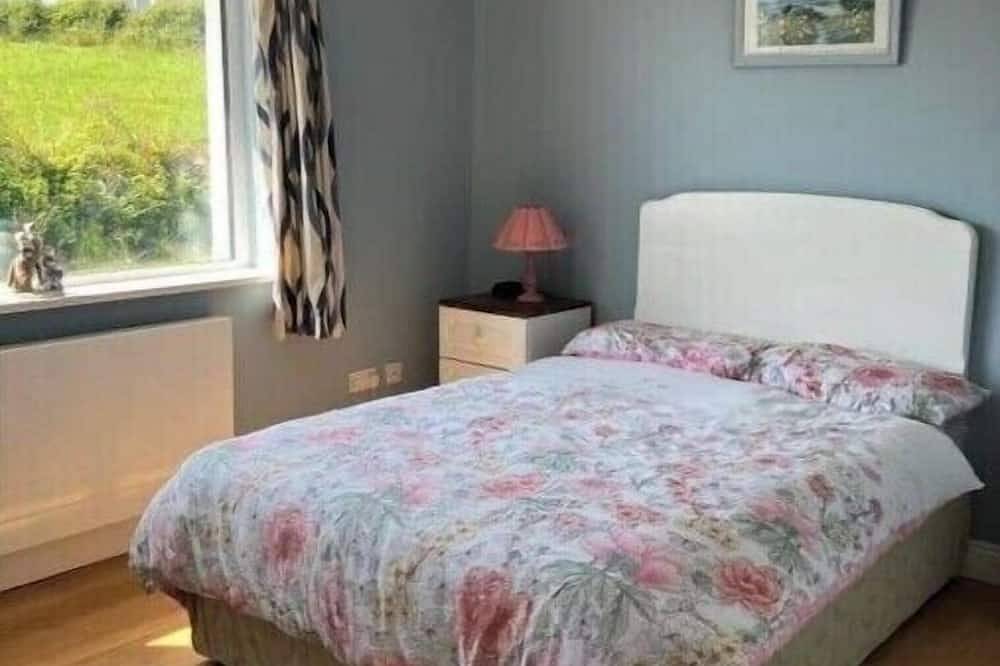 Farmer's Cottage in Nenagh, County Tipperary