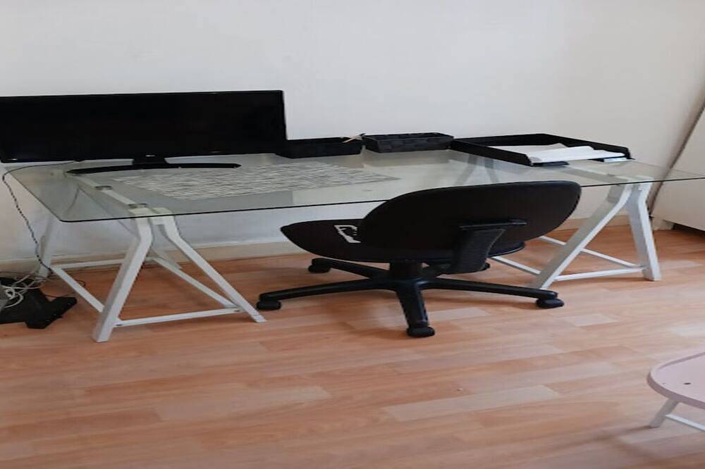 Ganze Wohnung, Independent Studio Kitchen&Shower /Free Parking in Poitiers, Vienne