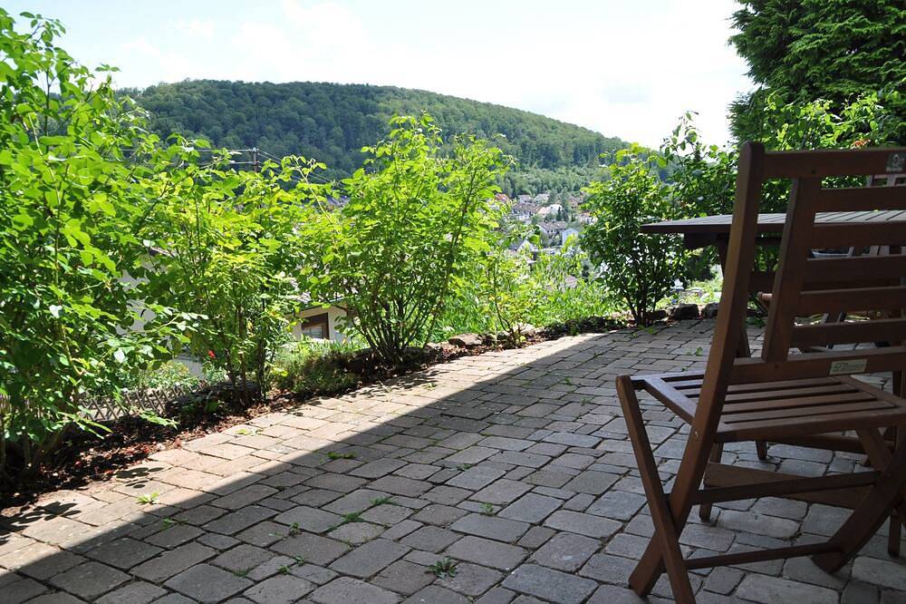 Ganze Wohnung, Gemütliche Ferienwohnung bei Heidelberg mit eigener Terrasse in Waldnähe in Neckargemünd, Kurpfalz