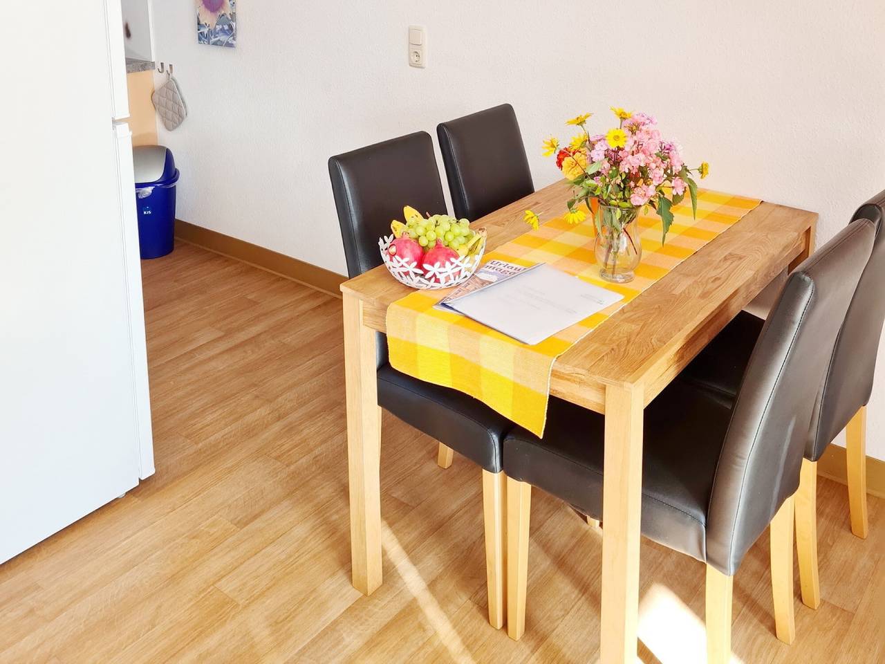 Ganze Wohnung, Ferienwohnung 'Schwalbennest' mit Terrasse und Wlan in Buchholz, Müritz