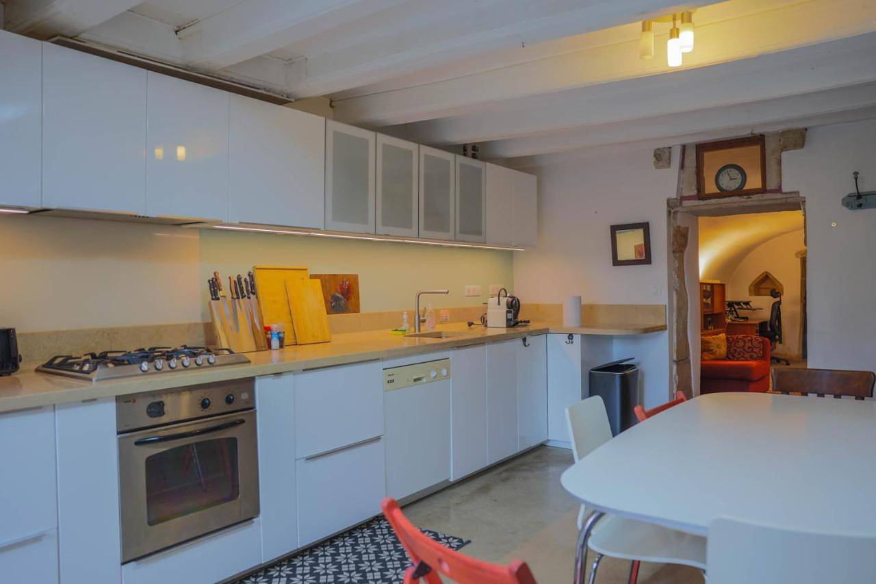 Three-Bedroom House in Tournus, Région de Mâcon
