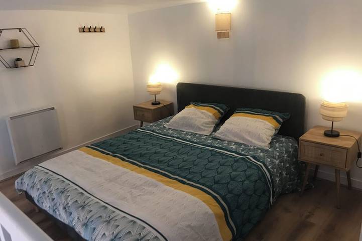 Appartement entier, T3 : Appart’ entièrement rénové centre ville St Étienne in Saint-Étienne, Loire