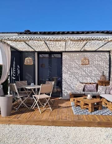 Gîte pour 3 personnes, avec piscine et jardin, animaux acceptés à Soubise