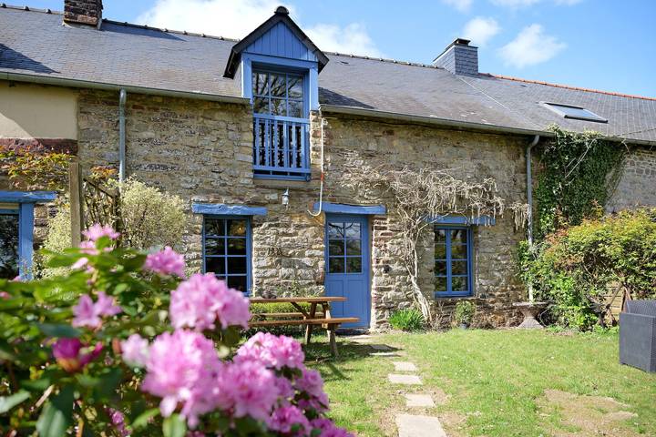 Location de vacances pour 6 personnes, avec jardin, adapté aux familles à Paimpont