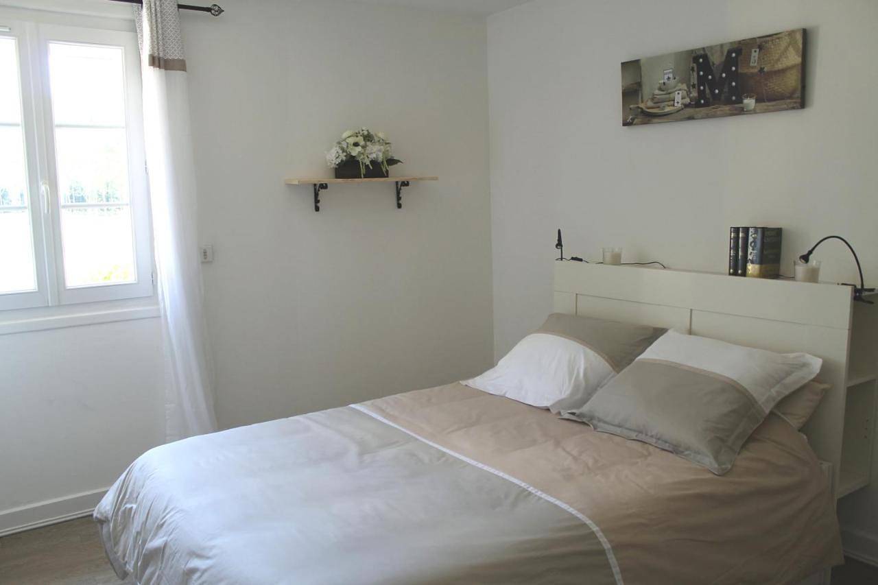 Charmante chambre dans un cadre bucolique in Châteauneuf-de-Galaure, Région de Valence