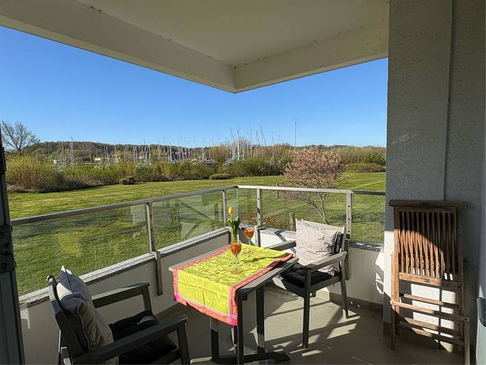 Ferienwohnung für 4 Personen, mit Balkon und Ausblick in Schausende