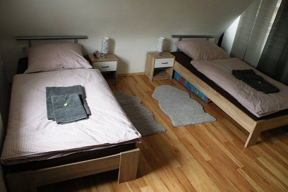 Ganze Wohnung, Gemütliche Ferienwohnung \"Hollestübchen\" am Tor zum Frau-Holle-Land inkl. Wlan in Hessisch Lichtenau, Werra-Meißner-Kreis