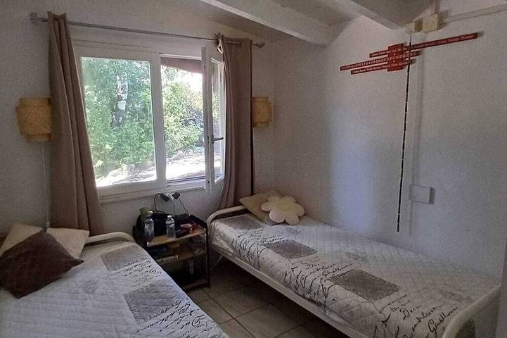 Location de vacances pour 6 personnes, avec jardin à Méjannes-le-Clap - 4