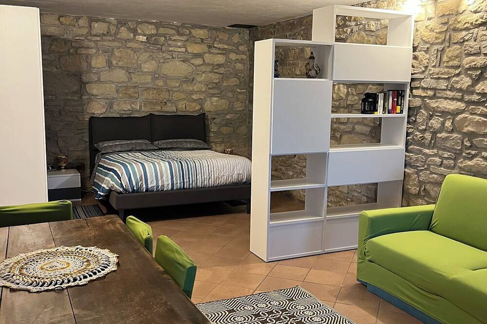 Renovated family suite with separate entrance and large garden in Lama Mocogno, Modena Provinz
