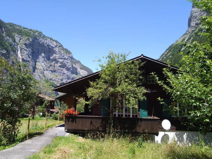 Ferienhaus für 4 Personen, mit Balkon in Lauterbrunnen