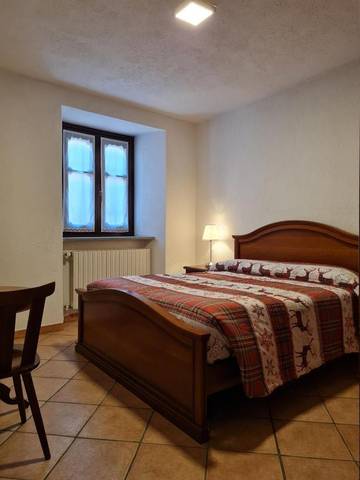 Gîte pour 2 personnes, avec vue et jardin, animaux acceptés à Oulx