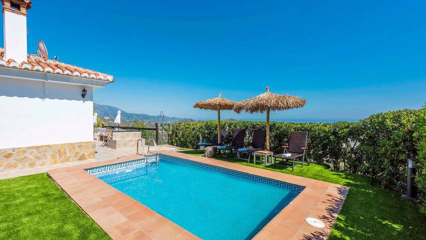 Finca für 6 Personen, mit Balkon/Terrasse und Pool in Torrox - 4