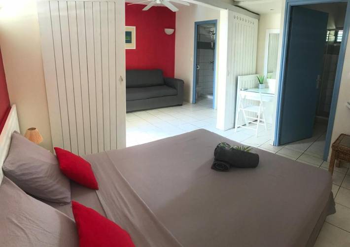 Gîte pour 4 personnes, avec jardin ainsi que piscine et vue à Tartane - 3