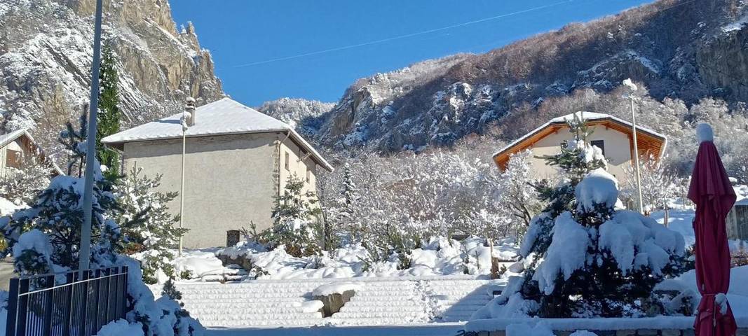 Location de vacances pour 5 personnes, avec jardin à Saint-Martin-de-la-Porte - 3