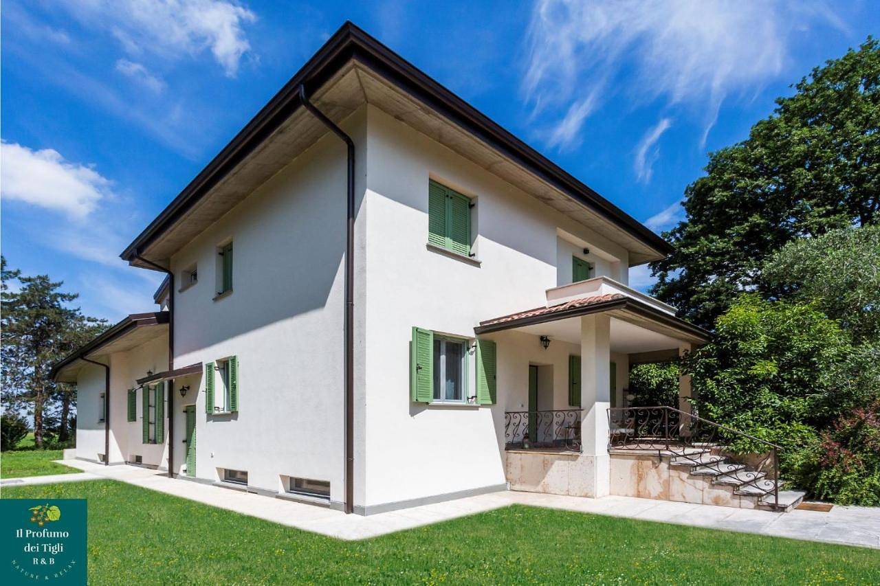 Il Profumo dei Tigli R&B, green boutique villa in Formigine in Formigine, Provincia di Modena