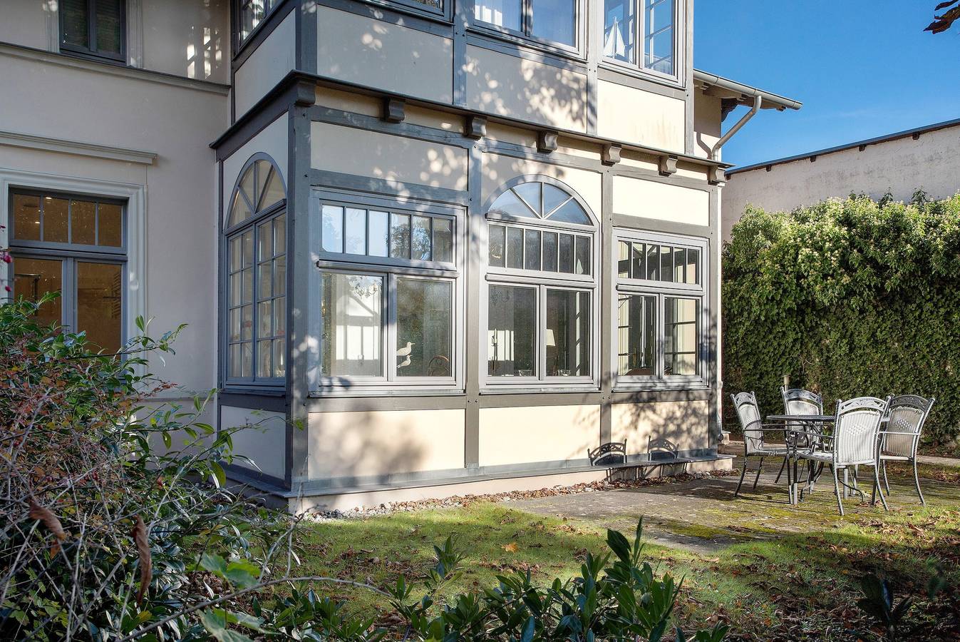 Villa 'Effi-Briest-' mit Bergblick, privater Terrasse und Wi-Fi in Drei Kaiserbäder, Heringsdorf